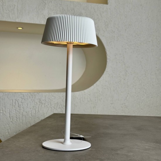 SEVER TYPE ŞARJLI MASA LAMBASI